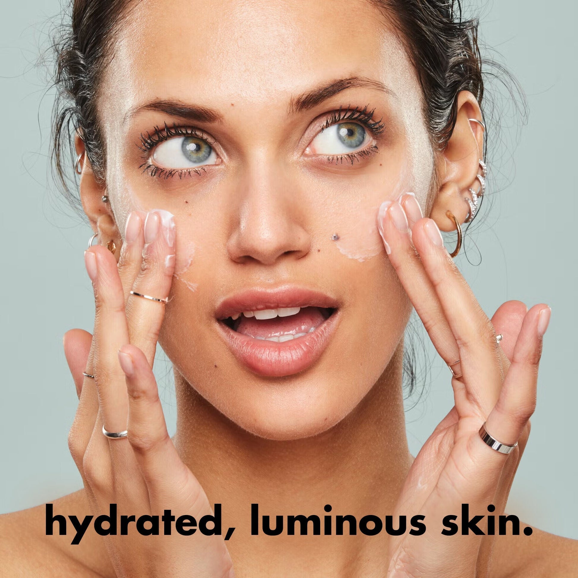 holy-hydration-face-cream-fragrance-free-g3 0226_EDU_HHFaceCreamFragranceFree_Benefit.jpg