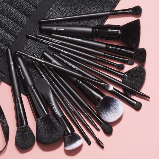 17-piece-ultimate-makeup-brush-set-and-travel-roll-h7 042423_UltBrushSet_V1_Main-2_IGF.jpg