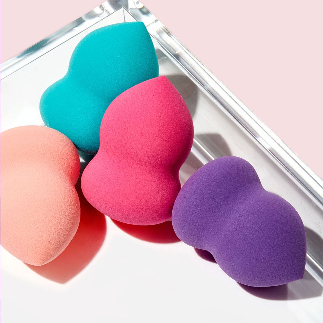 blending-sponge-peach-g0 0619_SocialIGF_Sponges4.jpg