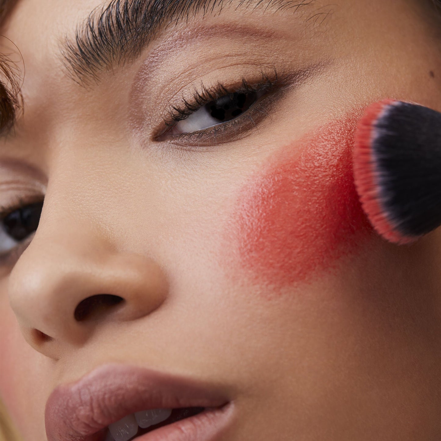 putty-blush-brush-q2 08112020_Alyssa_PuttyPrimerTrio-0241_IGF.jpg