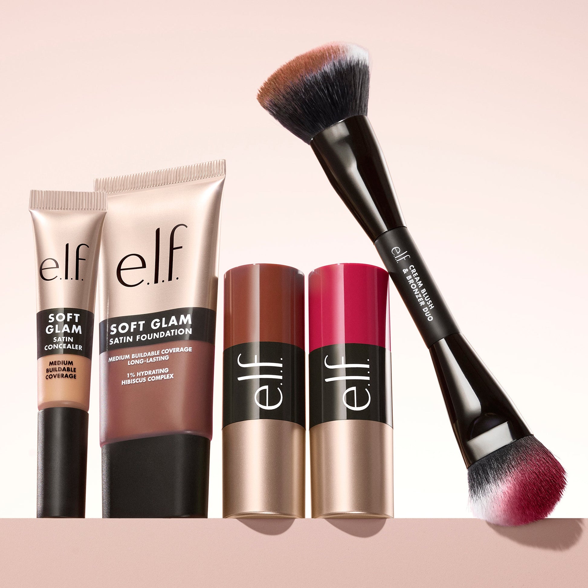 soft-glam-cream-bronzer-c2 100225_SoftGlam_Family_0599_MAIN_CLEAN_FOCUS_01_w3QC_RGB_f3dcb263-f98f-4d5c-ab4c-e8d60f7f76c9.jpg