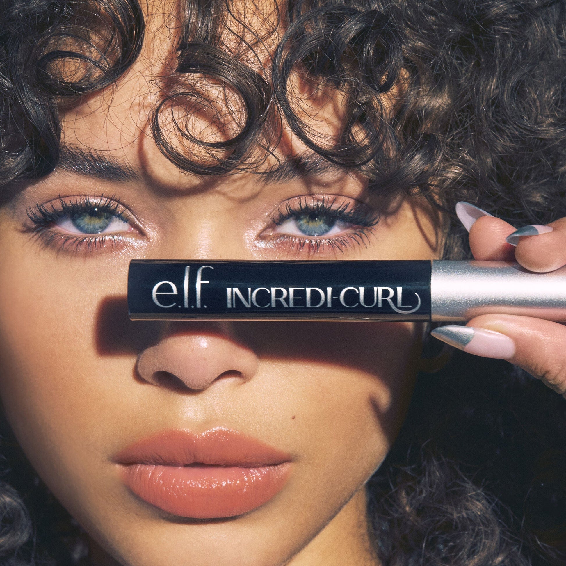 incredi-curl-mascara-g8 100724_elf_Alexa_IncrediCurl_After_0473_FINAL_V1_RGB_IGF_4909dedf-6085-4b66-b6fa-23af48640378.jpg