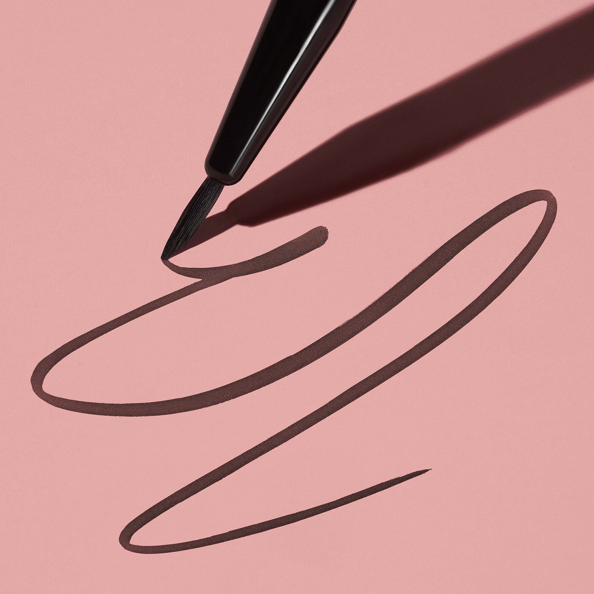 ultra-fine-eyeliner-brush-a5 111124_elf_UltraFine_Brush_0057_MAIN-2-HELICON_358_w2QC_IGF.jpg