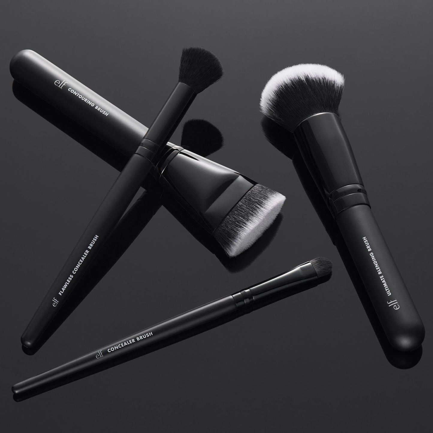 foundation-and-concealer-brush-set-w3 12142020_ComplexionPerfection-FaceBrush_0028_FocusBracket-MAIN_V2_IGF.jpg
