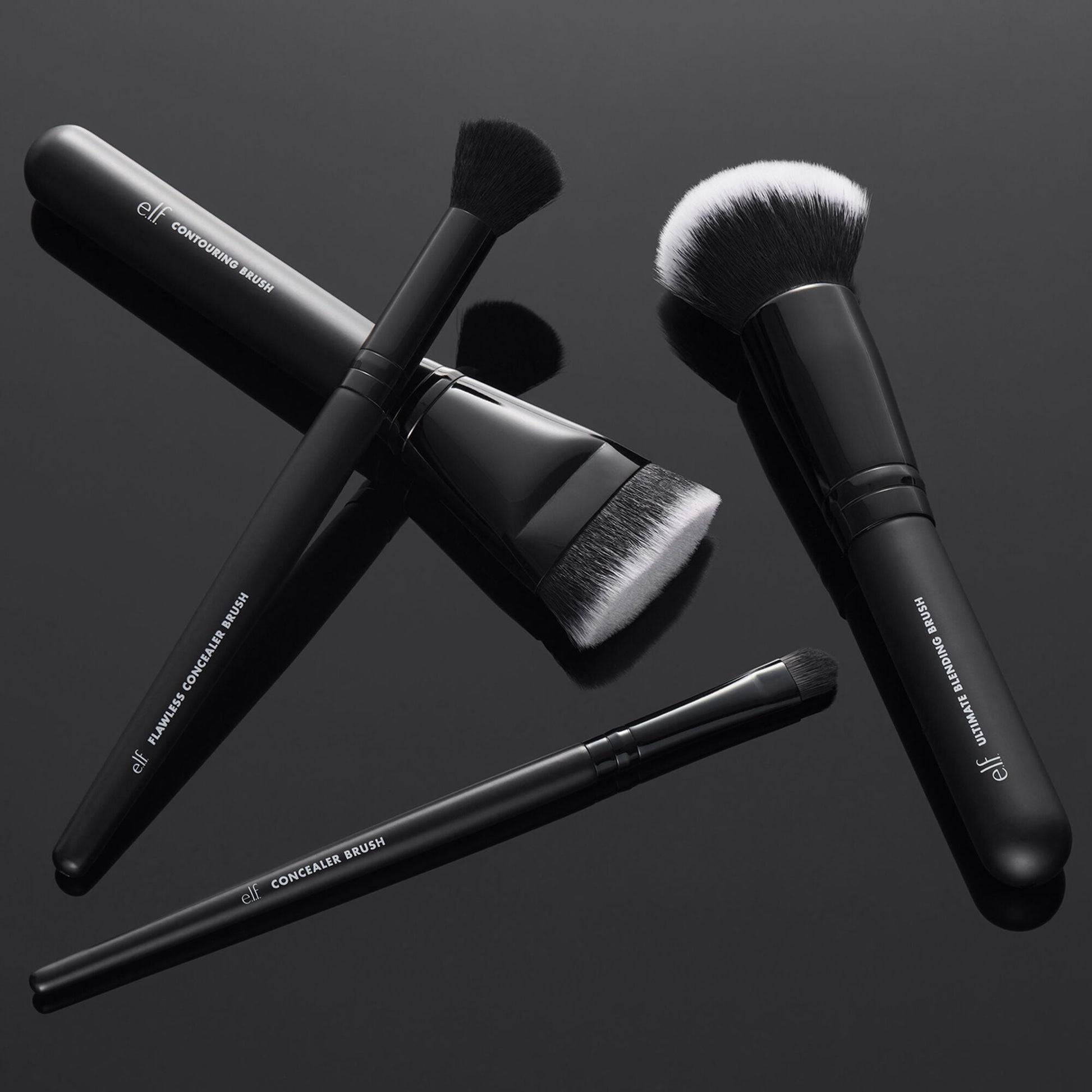 foundation-and-concealer-brush-set-w3 12142020_ComplexionPerfection-FaceBrush_0028_FocusBracket-MAIN_V2_IGF.jpg