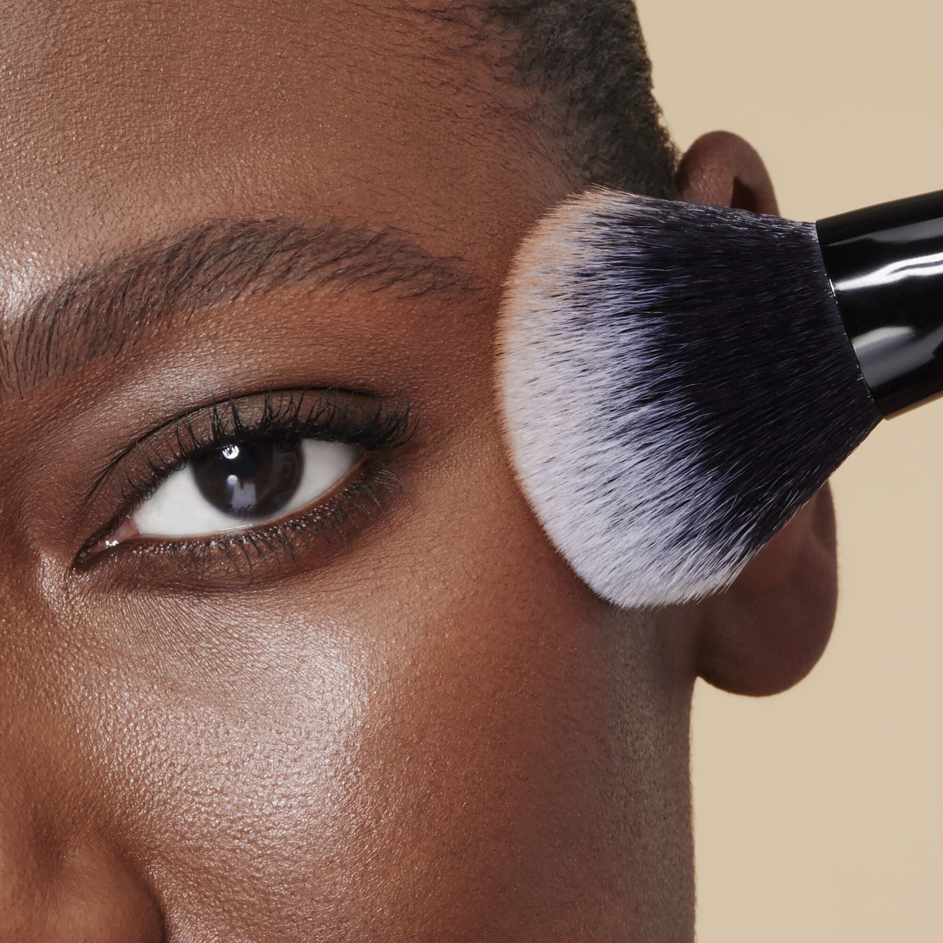 cream-and-powder-face-brush-r2 85352_CREAM_POWDER_FACE_BRUSH_DJ_0197.jpg