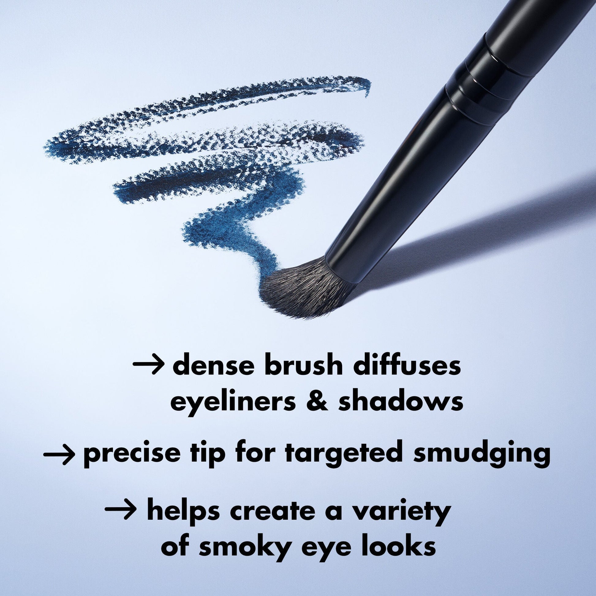 smudge-n-smoke-eyeliner-brush-h0 S25_EDUCATION_SMUDGE_N_SMOKE_EYELINER_BRUSH_PRODUCTINFO.jpg