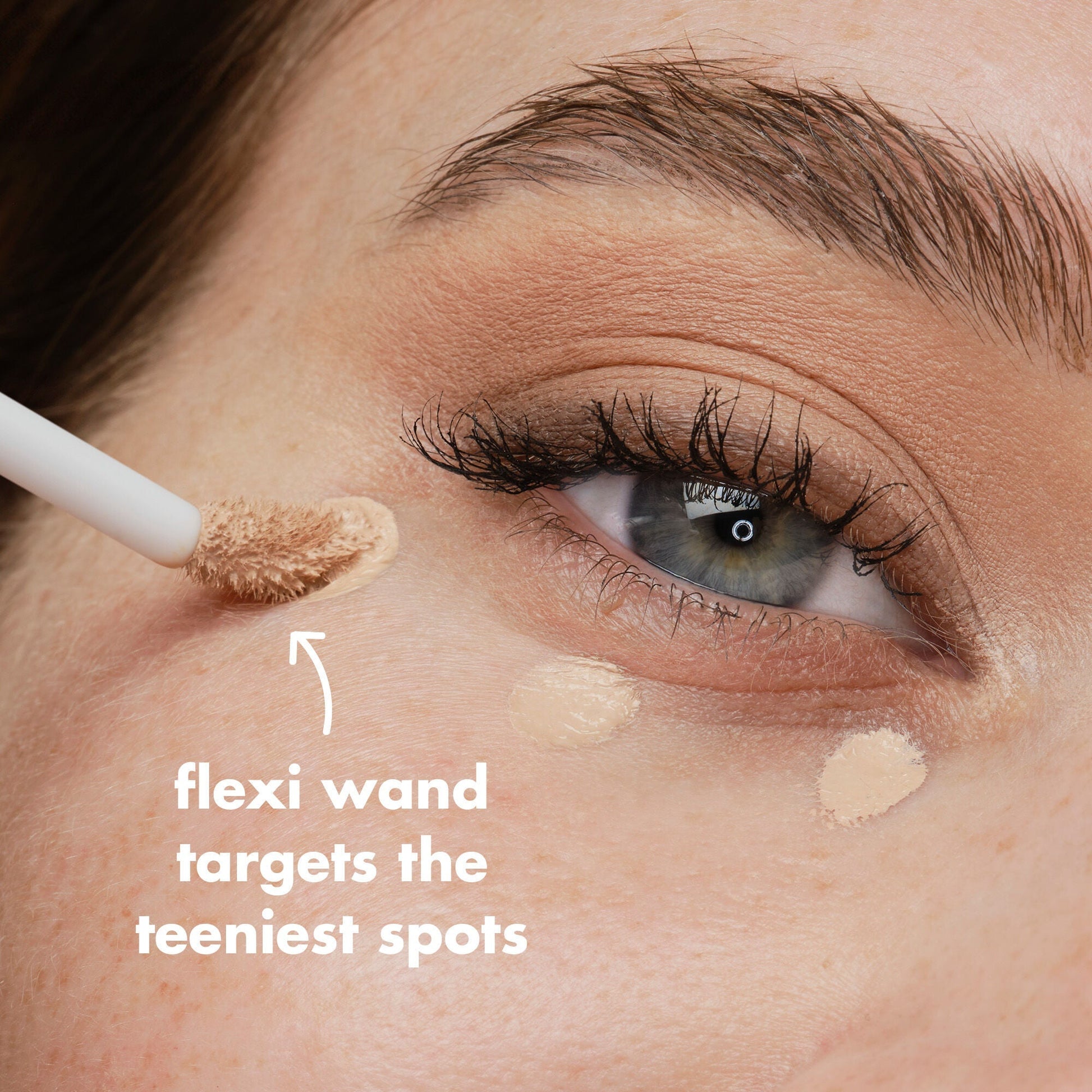 soft-glam-satin-concealer-e4 SP26_EDUCATION_SOFTGLAM_CONCEALER_APPLICATOR_bd5671e5-6b17-451a-b06e-2a5ddadba8cf.jpg